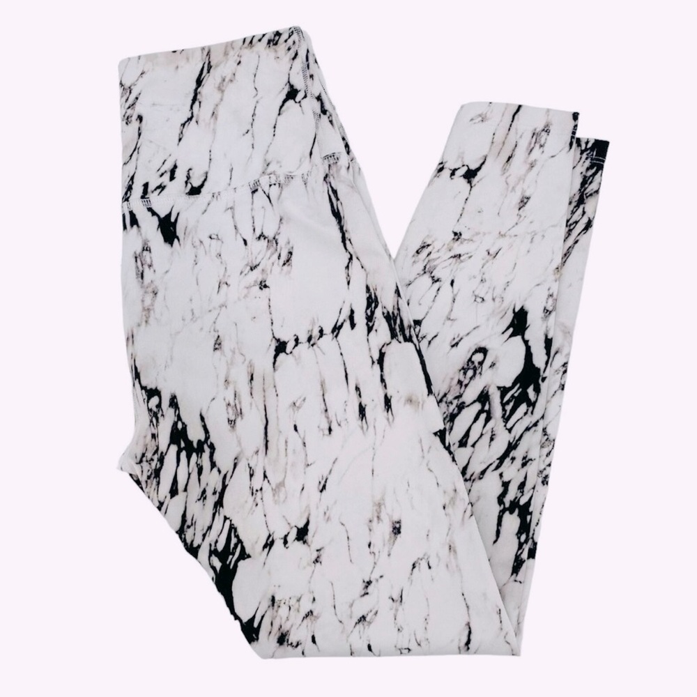 BEYOND YOGA 💥RARE💥 Olympus White & Black Marble High Waisted Midi Leggings - Picture 6 of 15